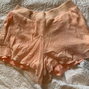 NWT Torrid Gauze Flowey Peach Shorts 2x